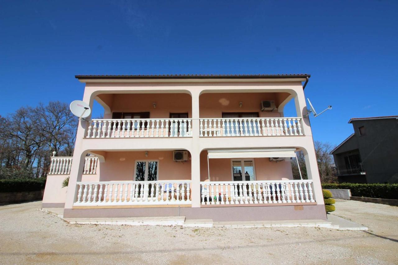 Apartment Koraca B4 Kirmenjak