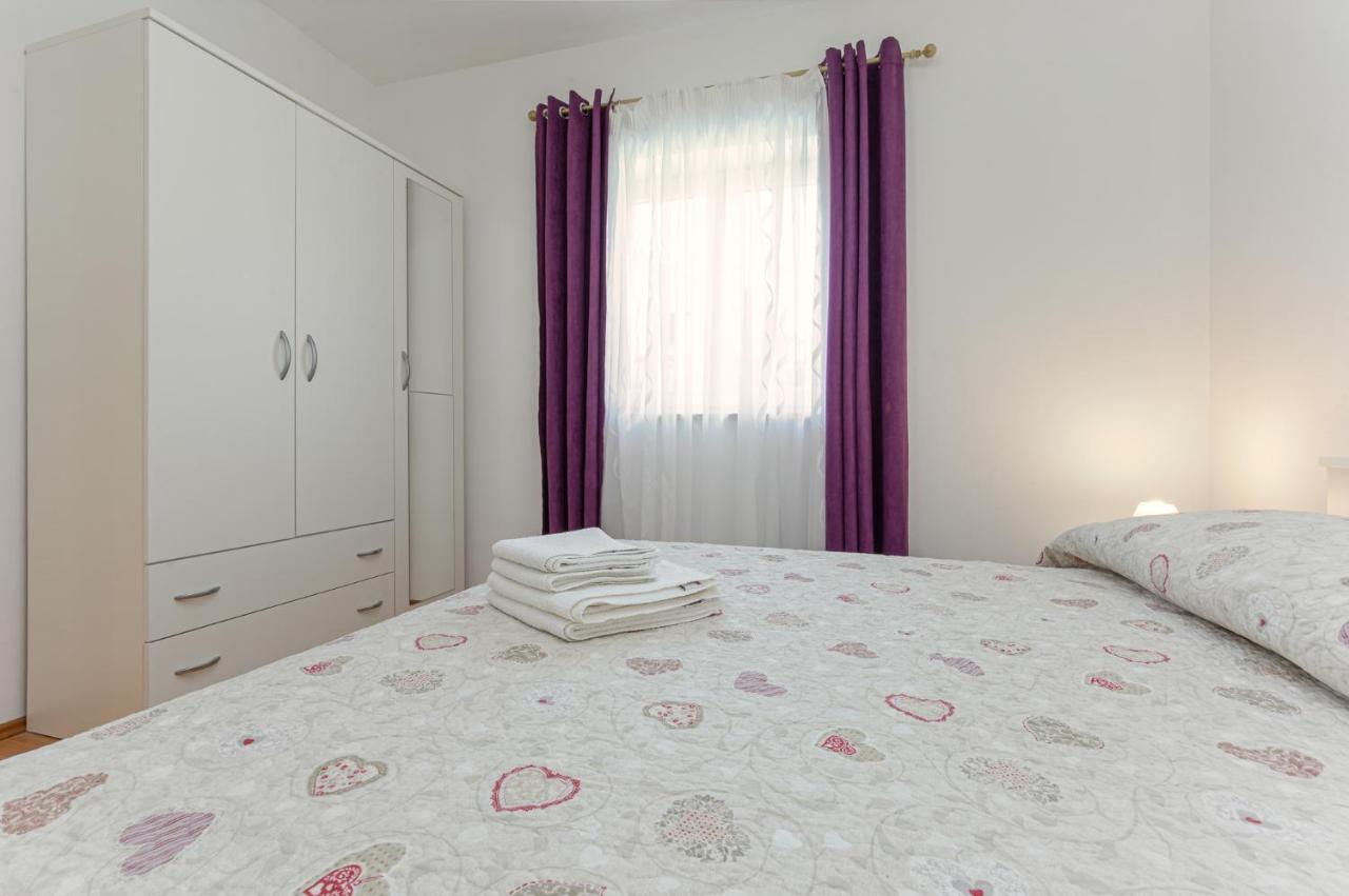 Koraca B4 *